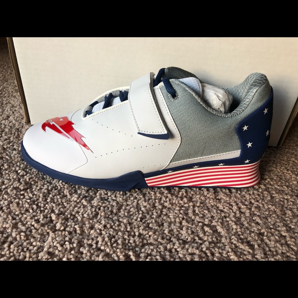 Velaasa brand new size 10 men’s/11.5 women’s